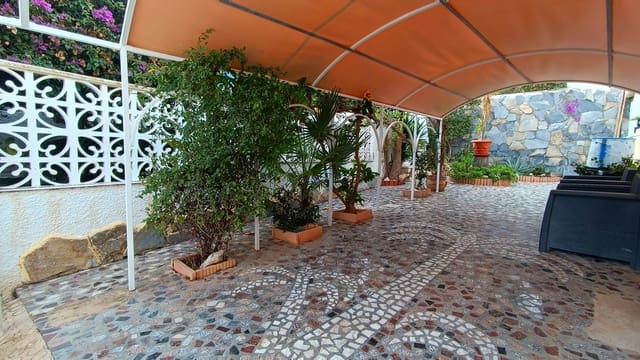 2 makuuhuone Huvila myytävänä paikassa Ciudad Quesada, Rojales mukana uima-altaan - 165 000 € (Ref: 9484067)