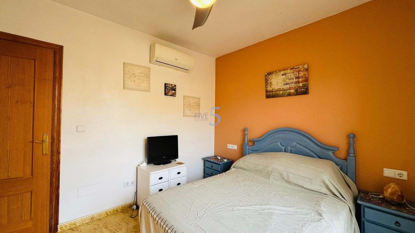 3 bedroom Townhouse for sale in La Florida with pool - € 189,000 (Ref: 9484965)