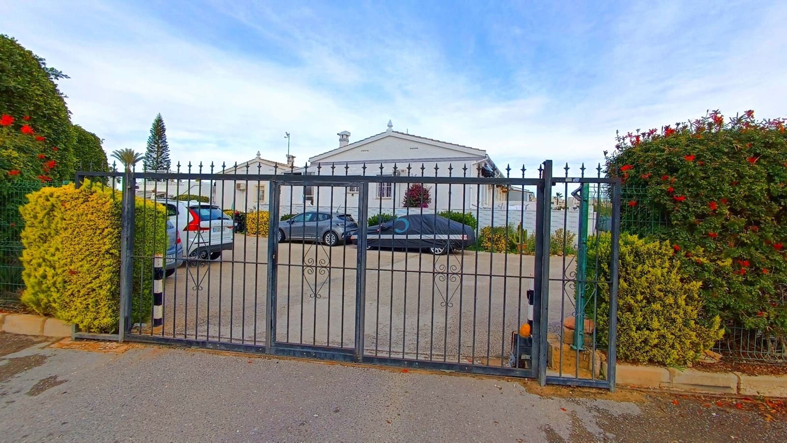 2 slaapkamer Bungalow te koop in Ciudad Quesada met garage - € 145.000 (Ref: 9488505)