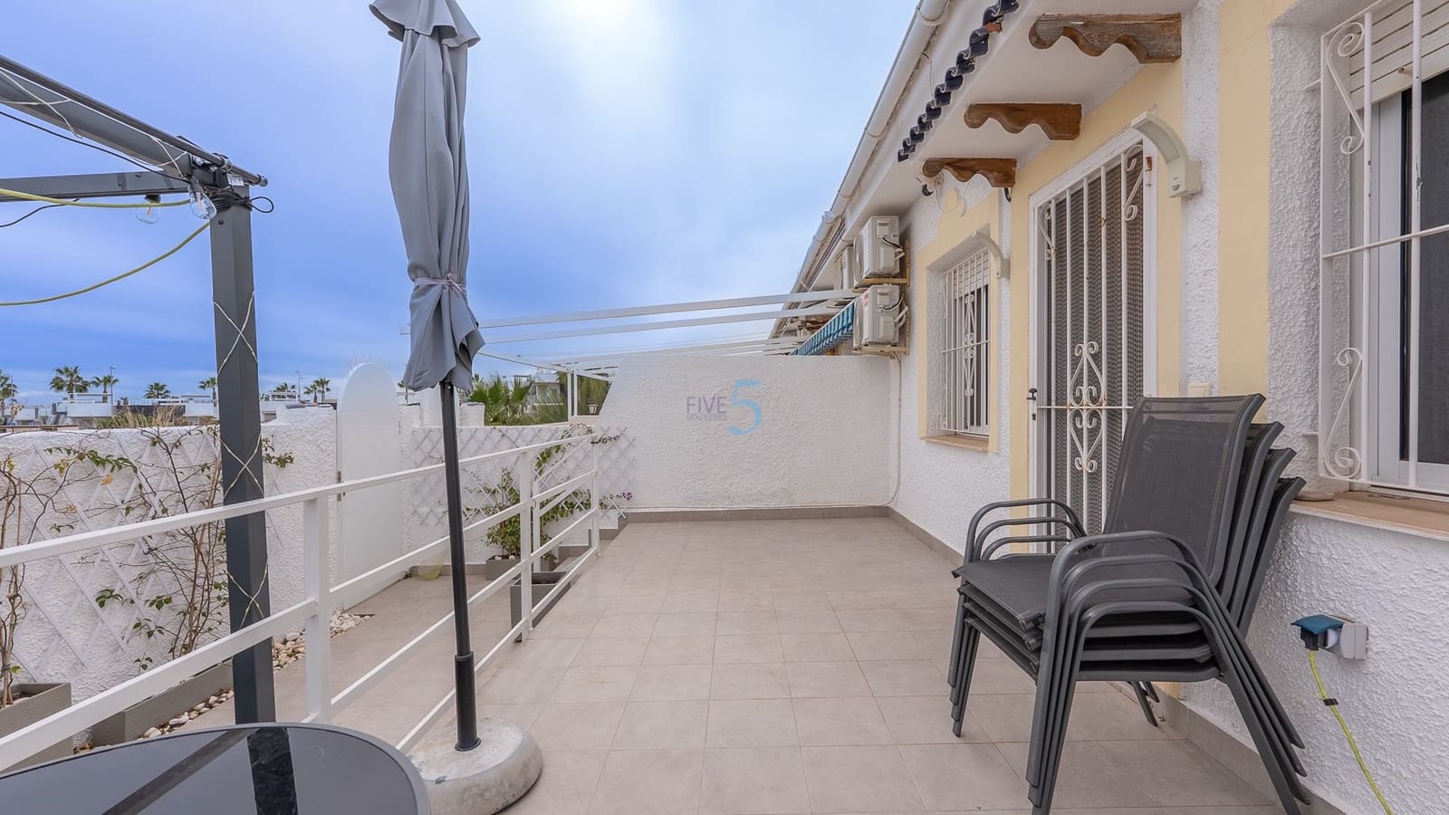 2 quarto Bungalow para venda em Ciudad Quesada com garagem - 145 000 € (Ref: 9488505)