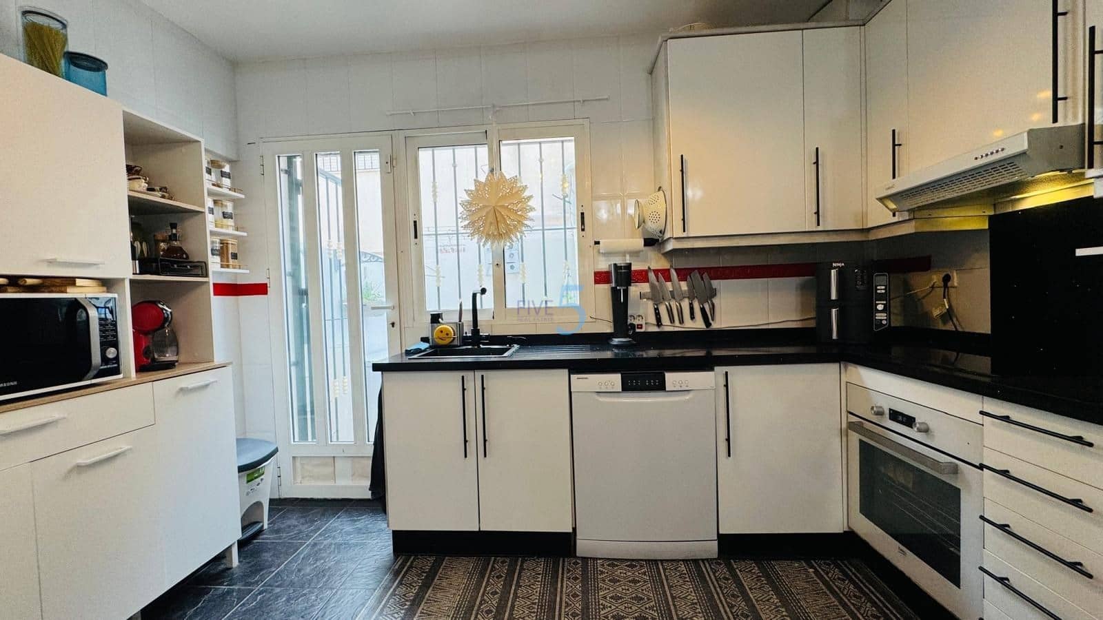 3 chambre Maison de Ville à vendre à Playa Flamenca avec piscine - 209 000 € (Ref: 9489692)