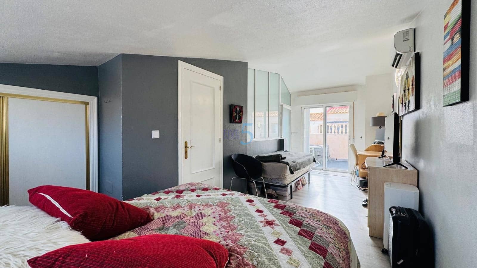 3 chambre Maison de Ville à vendre à Playa Flamenca avec piscine - 209 000 € (Ref: 9489692)