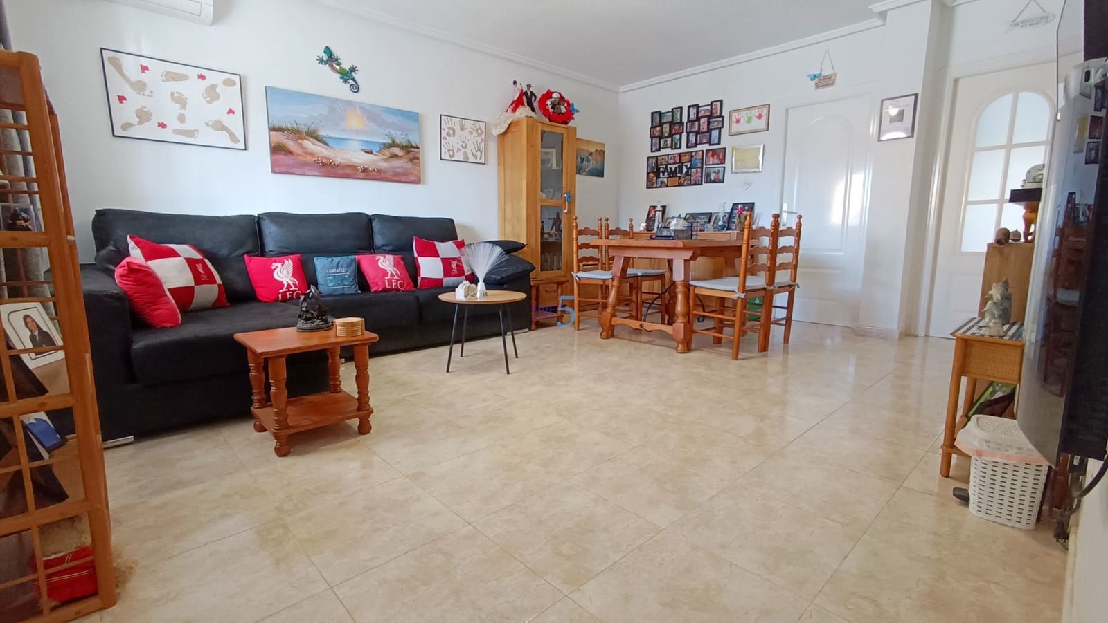 3 bedroom Townhouse for sale in Ciudad Quesada with pool - € 225,000 (Ref: 9490096)