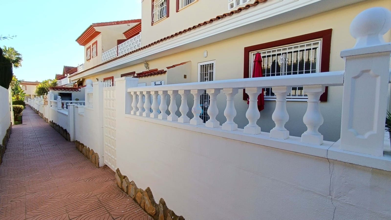 3 bedroom Townhouse for sale in Ciudad Quesada with pool - € 225,000 (Ref: 9490096)