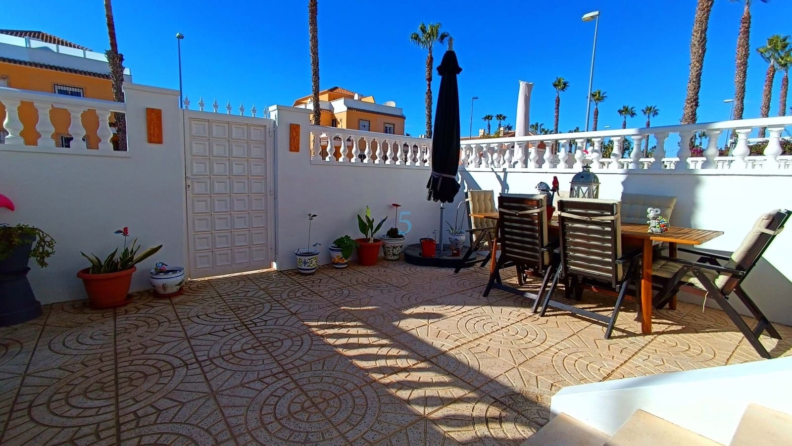 3 bedroom Townhouse for sale in Ciudad Quesada with pool - € 225,000 (Ref: 9490096)