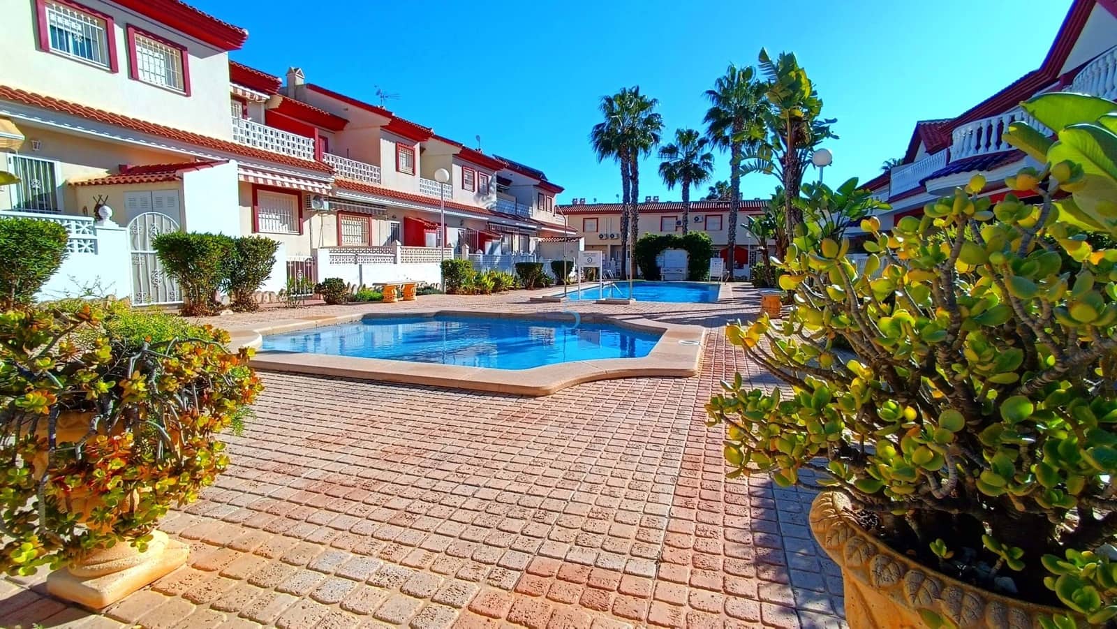 3 bedroom Townhouse for sale in Ciudad Quesada with pool - € 225,000 (Ref: 9490096)