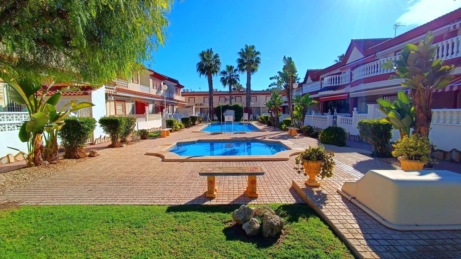 3 bedroom Townhouse for sale in Ciudad Quesada with pool - € 225,000 (Ref: 9490096)