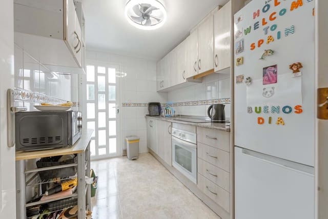 3 makuuhuone Omakotitalo myytävänä paikassa Ciudad Quesada, Rojales mukana uima-altaan - 225 000 € (Ref: 9490096)