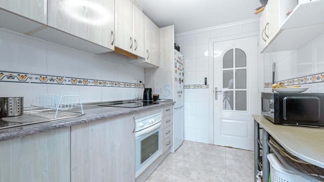 3 makuuhuone Omakotitalo myytävänä paikassa Ciudad Quesada, Rojales mukana uima-altaan - 225 000 € (Ref: 9490096)