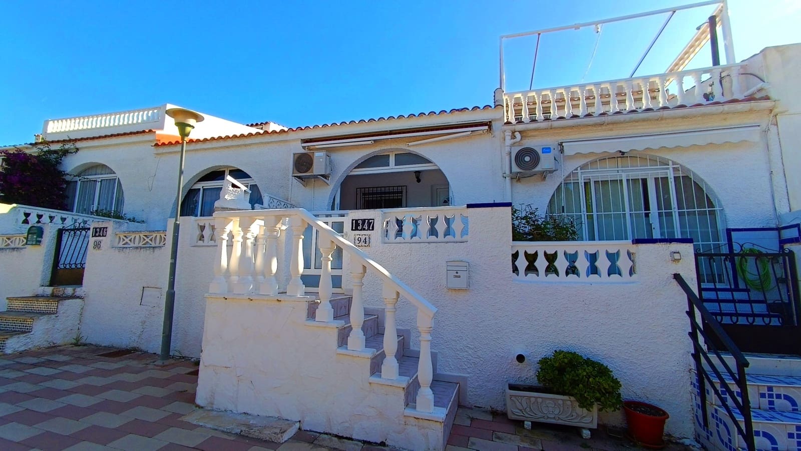 1 bedroom Bungalow for sale in Torrevieja - € 79,999 (Ref: 9490097)