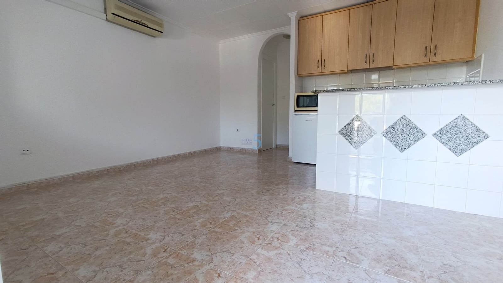 1 bedroom Bungalow for sale in Torrevieja - € 79,999 (Ref: 9490097)