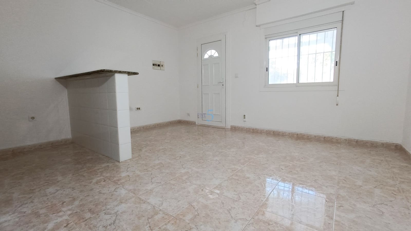 1 bedroom Bungalow for sale in Torrevieja - € 79,999 (Ref: 9490097)