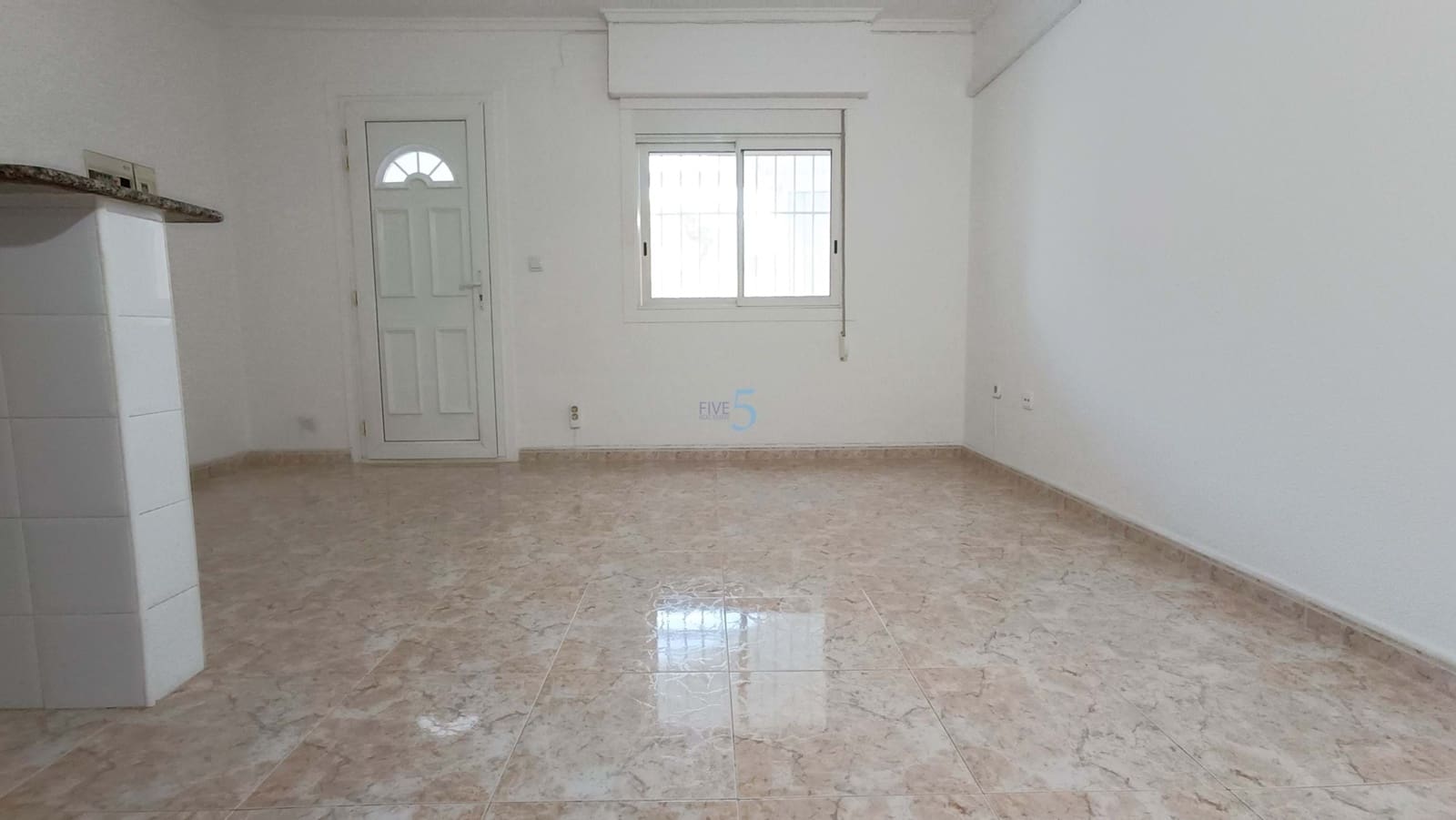 1 bedroom Bungalow for sale in Torrevieja - € 79,999 (Ref: 9490097)