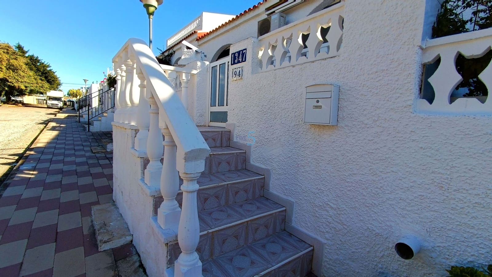 1 bedroom Bungalow for sale in Torrevieja - € 79,999 (Ref: 9490097)