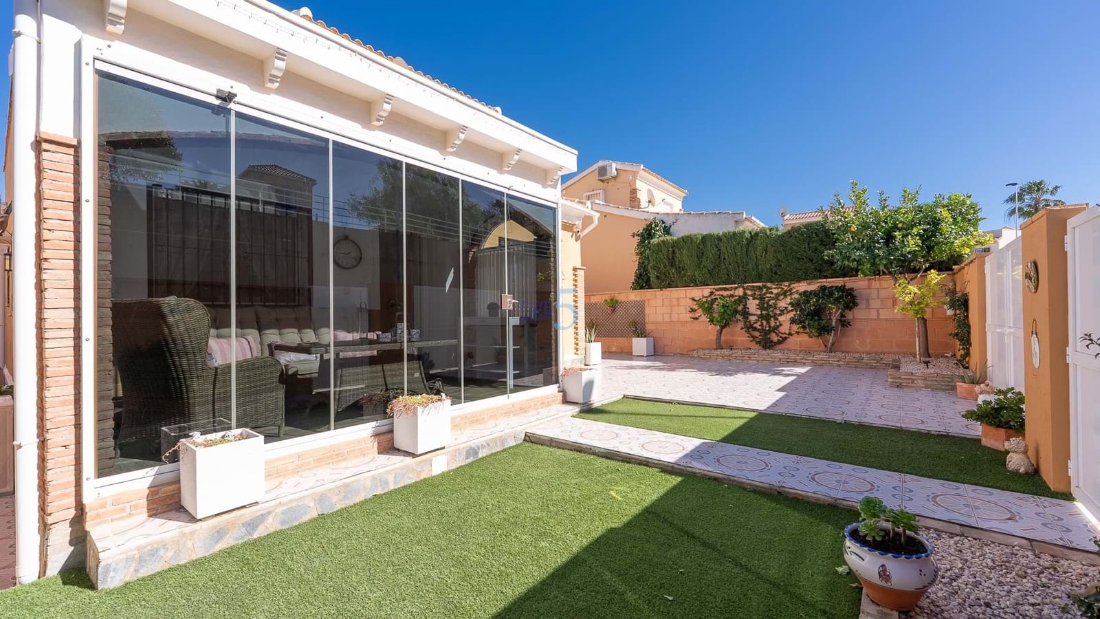 3 slaapkamer Villa te koop in Los Balcones met zwembad garage - € 260.000 (Ref: 9490960)