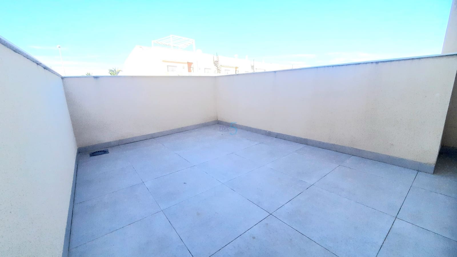 2 bedroom Semi-detached Villa for sale in Los Urrutias with pool - € 365,000 (Ref: 9492714)