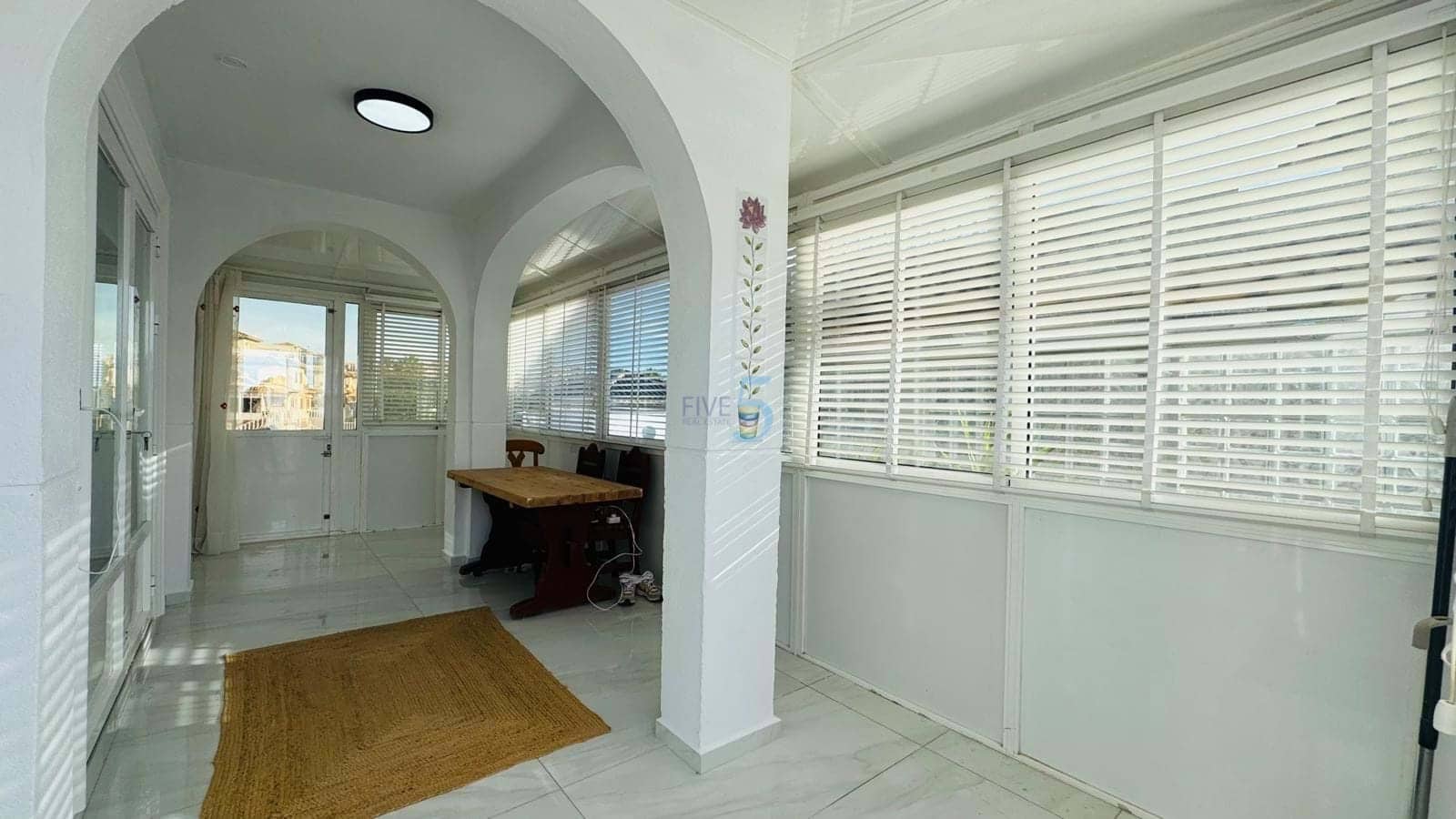 Chalet de 3 habitaciones en Playa Flamenca en venta con piscina garaje - 394.000 € (Ref: 9495591)