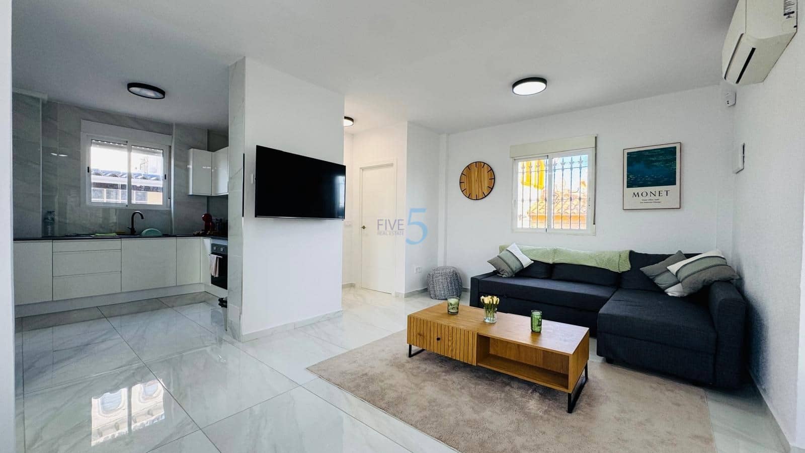 Chalet de 3 habitaciones en Playa Flamenca en venta con piscina garaje - 394.000 € (Ref: 9495591)