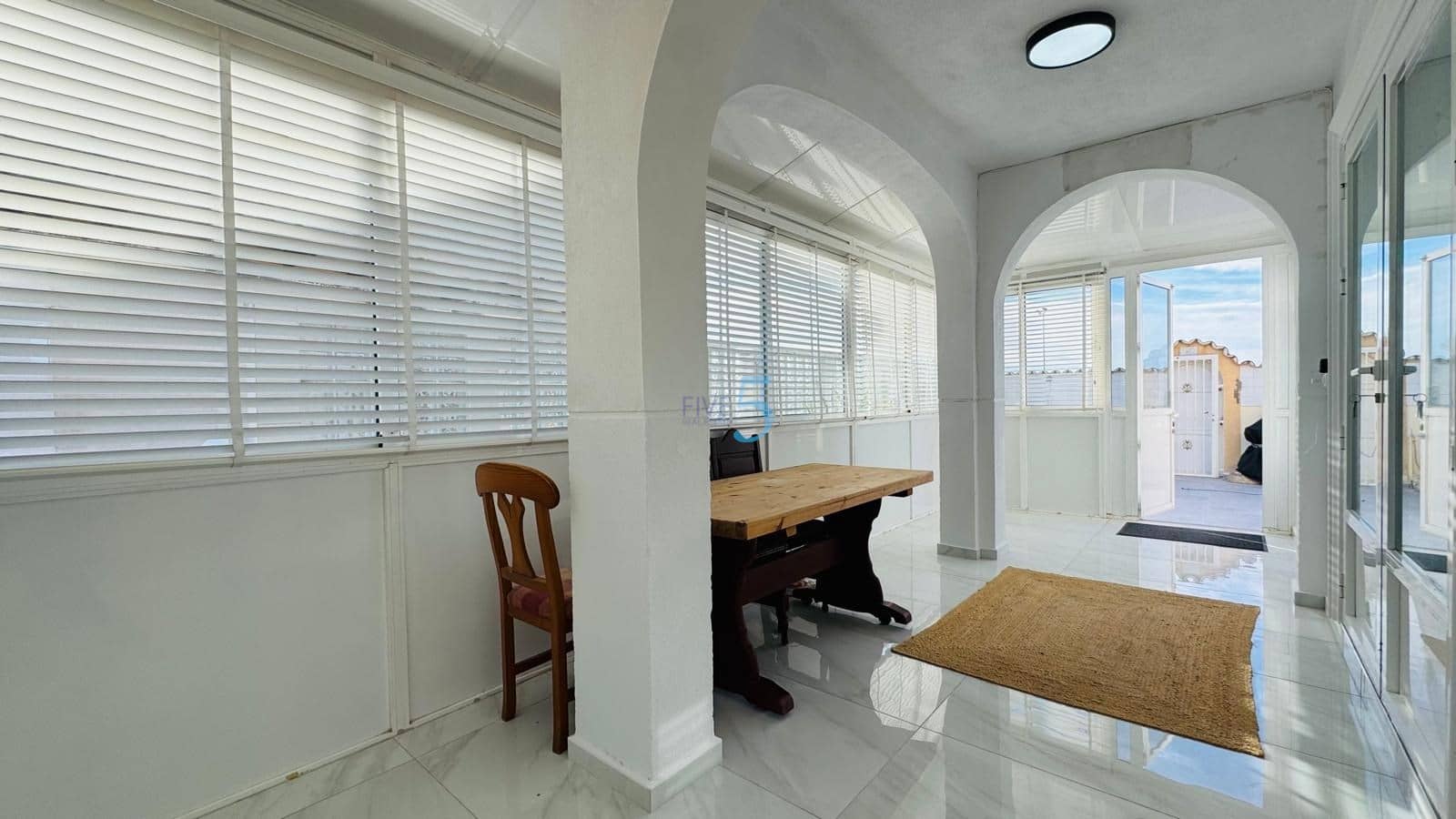 Chalet de 3 habitaciones en Playa Flamenca en venta con piscina garaje - 394.000 € (Ref: 9495591)