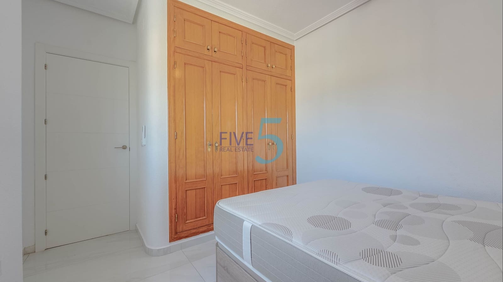 3 bedroom Villa for sale in Playa Flamenca with pool garage - € 370,000 (Ref: 9495591)