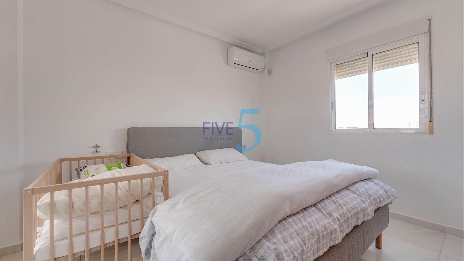 3 bedroom Villa for sale in Playa Flamenca with pool garage - € 370,000 (Ref: 9495591)