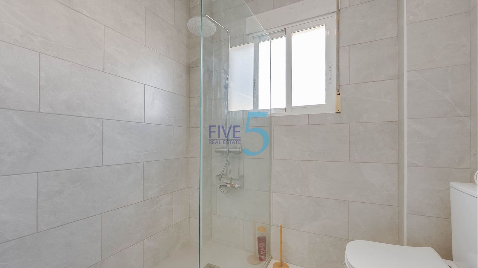 3 bedroom Villa for sale in Playa Flamenca with pool garage - € 370,000 (Ref: 9495591)