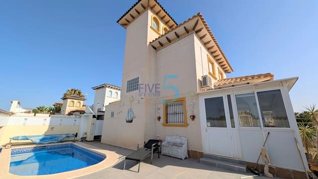 3 soverom Villa til salgs i Playa Flamenca, Orihuela med svømmebasseng garasje - € 370 000 (Ref: 9495591)