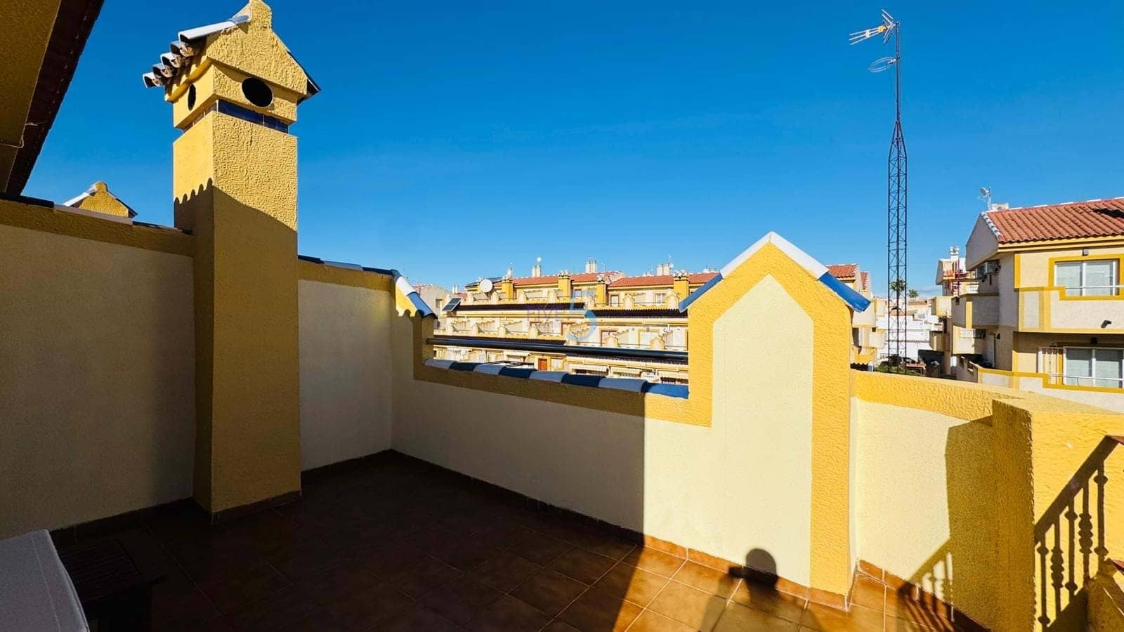 Casa de 3 habitaciones en La Florida en venta - 185.000 € (Ref: 9496499)