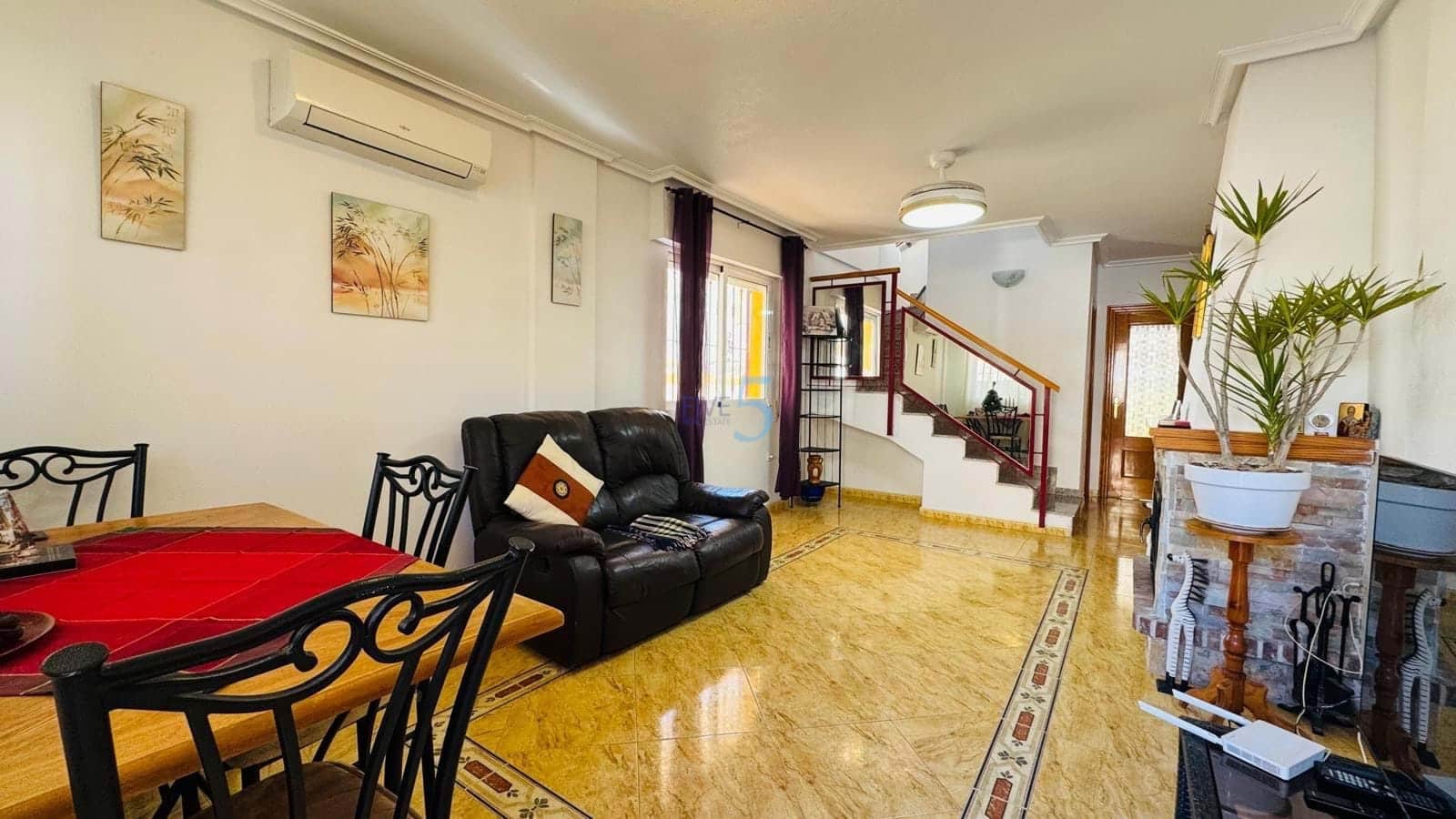 Casa de 3 habitaciones en La Florida en venta - 185.000 € (Ref: 9496499)