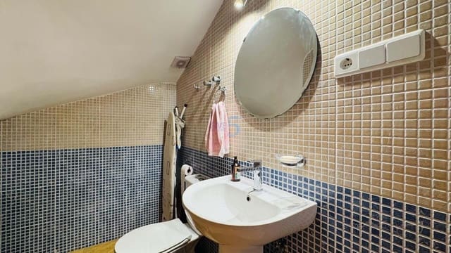 Casa de 3 habitaciones en La Florida, Orihuela en venta - 185.000 € (Ref: 9496499)