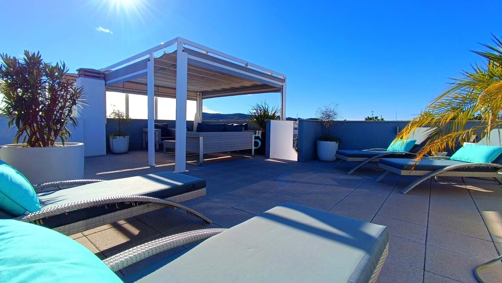 2 bedroom Apartment for sale in Vistabella with pool garage - € 295,000 (Ref: 9497806)