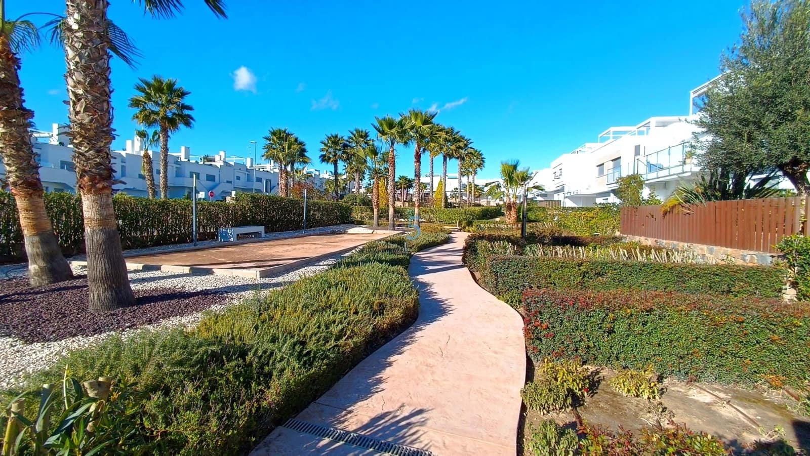 2 bedroom Apartment for sale in Vistabella with pool garage - € 295,000 (Ref: 9497806)