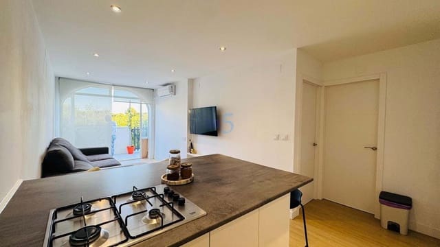 1 soverom Leilighet til salgs i Los Balcones med svømmebasseng - € 143 000 (Ref: 9497807)