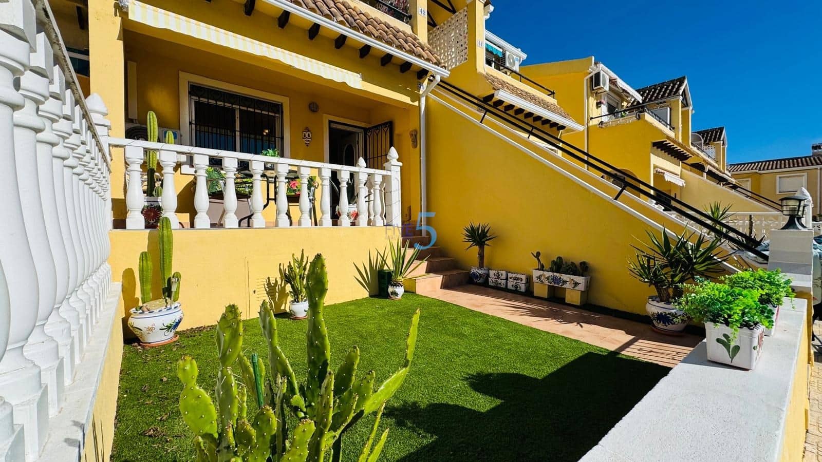 1 soveværelse Lejlighed til salg i Villamartin med swimmingpool - € 119.900 (Ref: 9497939)