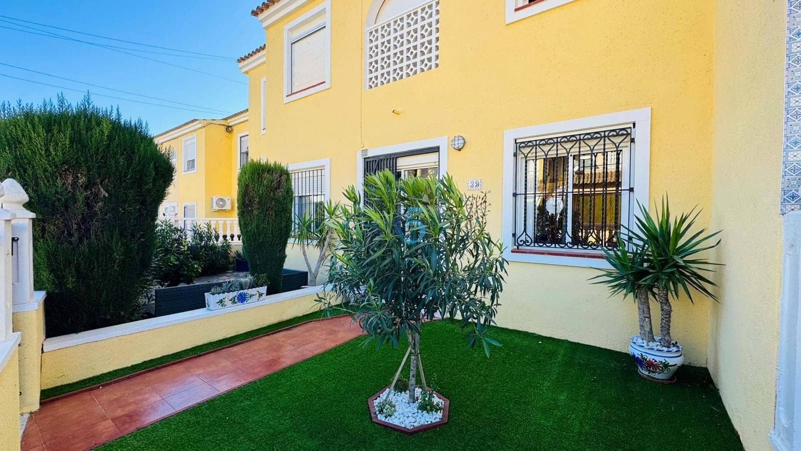 1 soveværelse Lejlighed til salg i Villamartin med swimmingpool - € 119.900 (Ref: 9497939)