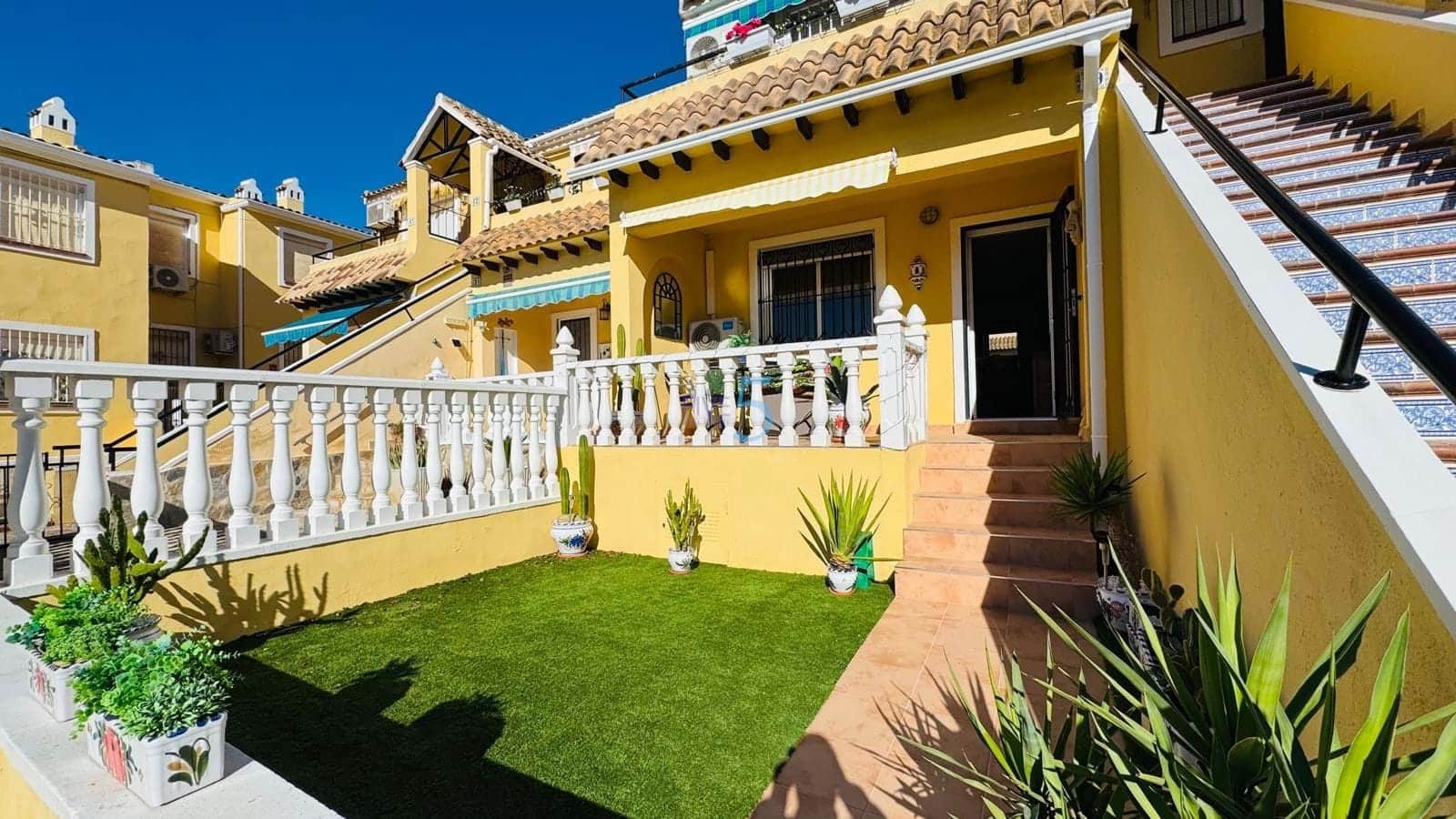 1 soveværelse Lejlighed til salg i Villamartin med swimmingpool - € 119.900 (Ref: 9497939)