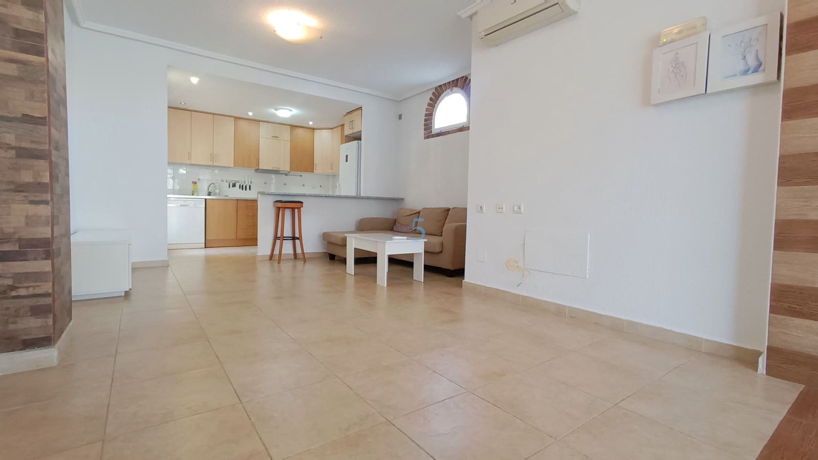 2 sovrum Lägenhet till salu i Torrevieja med pool garage - 196 000 € (Ref: 9500657)