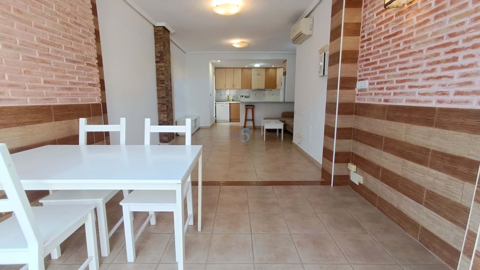 2 sovrum Lägenhet till salu i Torrevieja med pool garage - 196 000 € (Ref: 9500657)