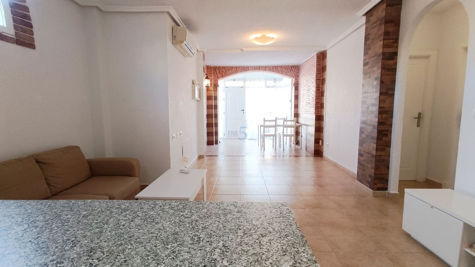 2 sovrum Lägenhet till salu i Torrevieja med pool garage - 196 000 € (Ref: 9500657)