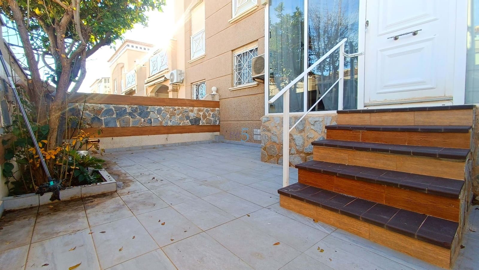 2 sovrum Lägenhet till salu i Torrevieja med pool garage - 196 000 € (Ref: 9500657)