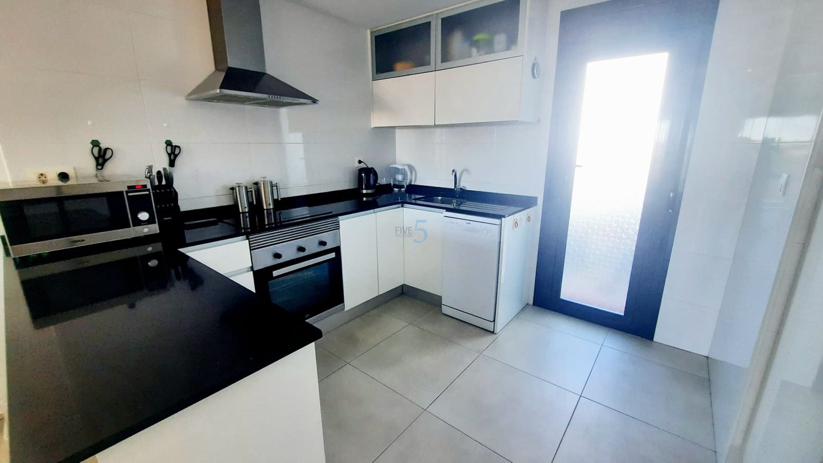 2 bedroom Apartment for sale in Torre de la Horadada with pool garage - € 265,000 (Ref: 9500955)