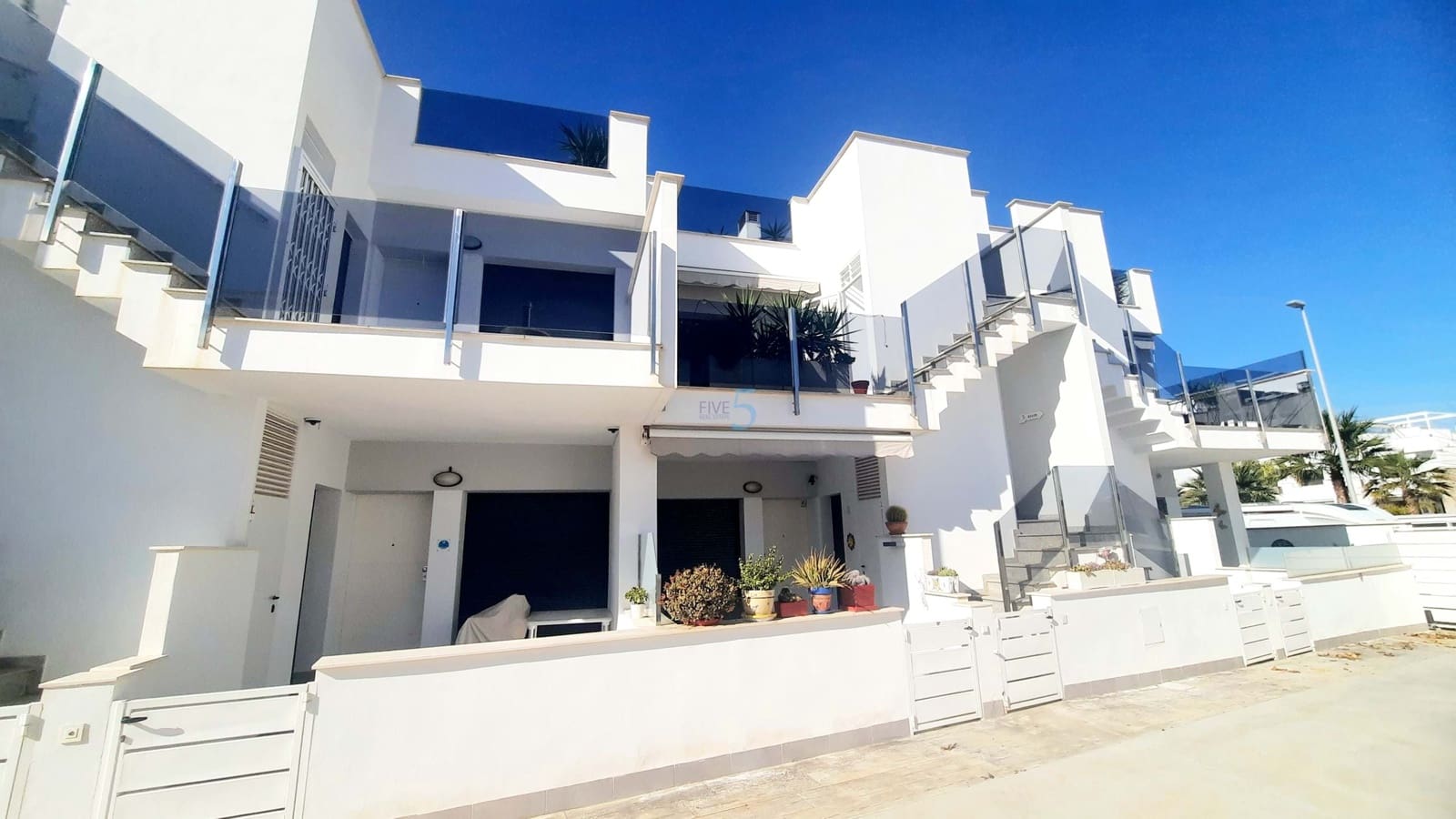 2 bedroom Apartment for sale in Torre de la Horadada with pool garage - € 265,000 (Ref: 9500955)