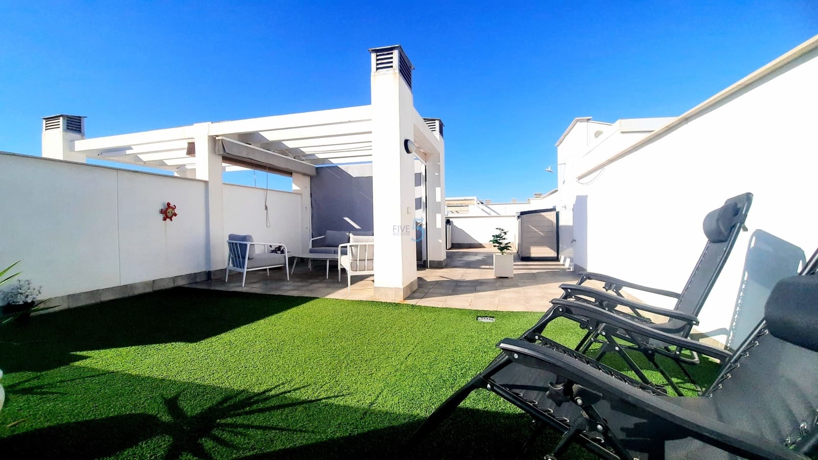 2 bedroom Apartment for sale in Torre de la Horadada with pool garage - € 265,000 (Ref: 9500955)