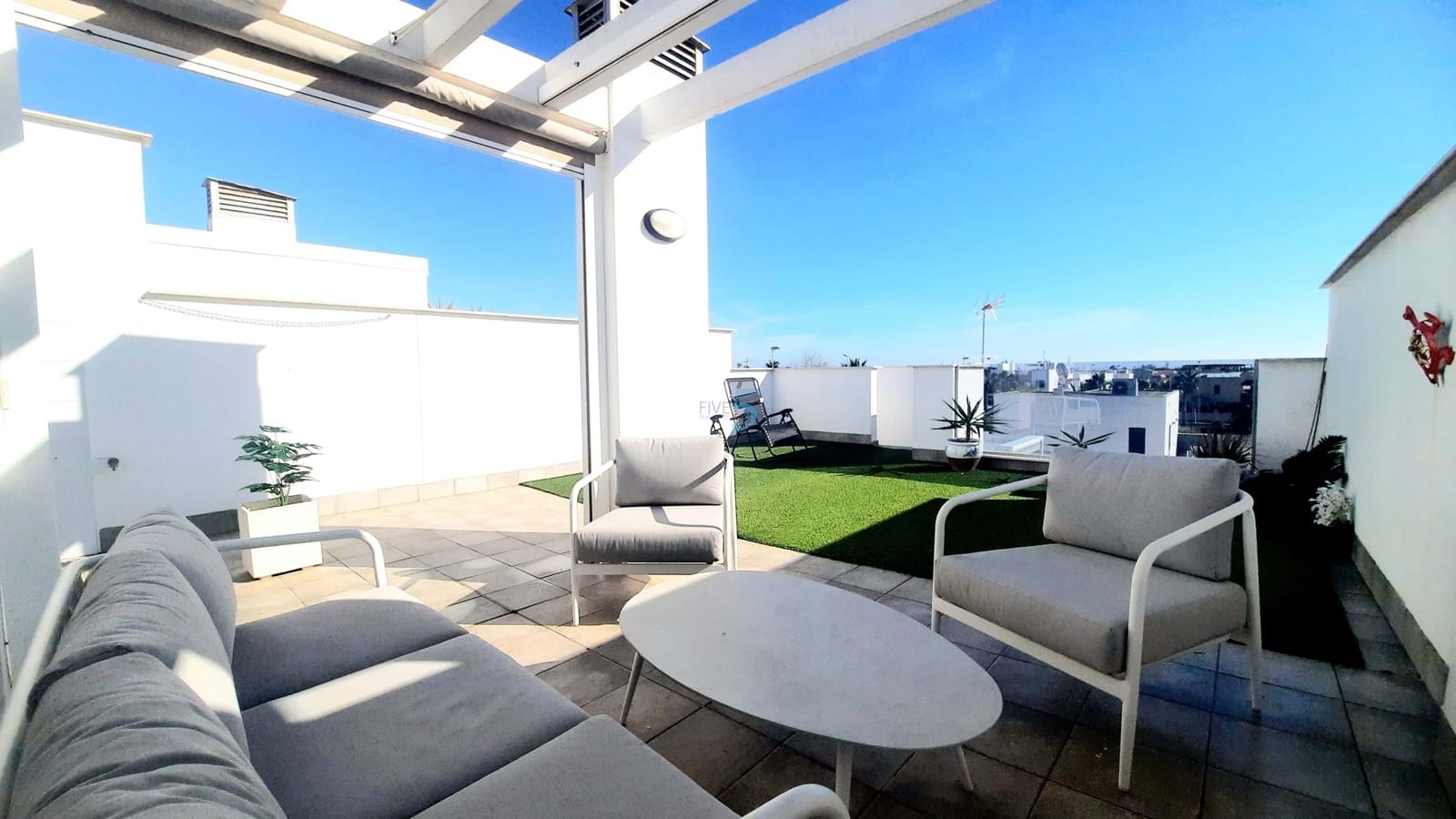 2 bedroom Apartment for sale in Torre de la Horadada with pool garage - € 265,000 (Ref: 9500955)