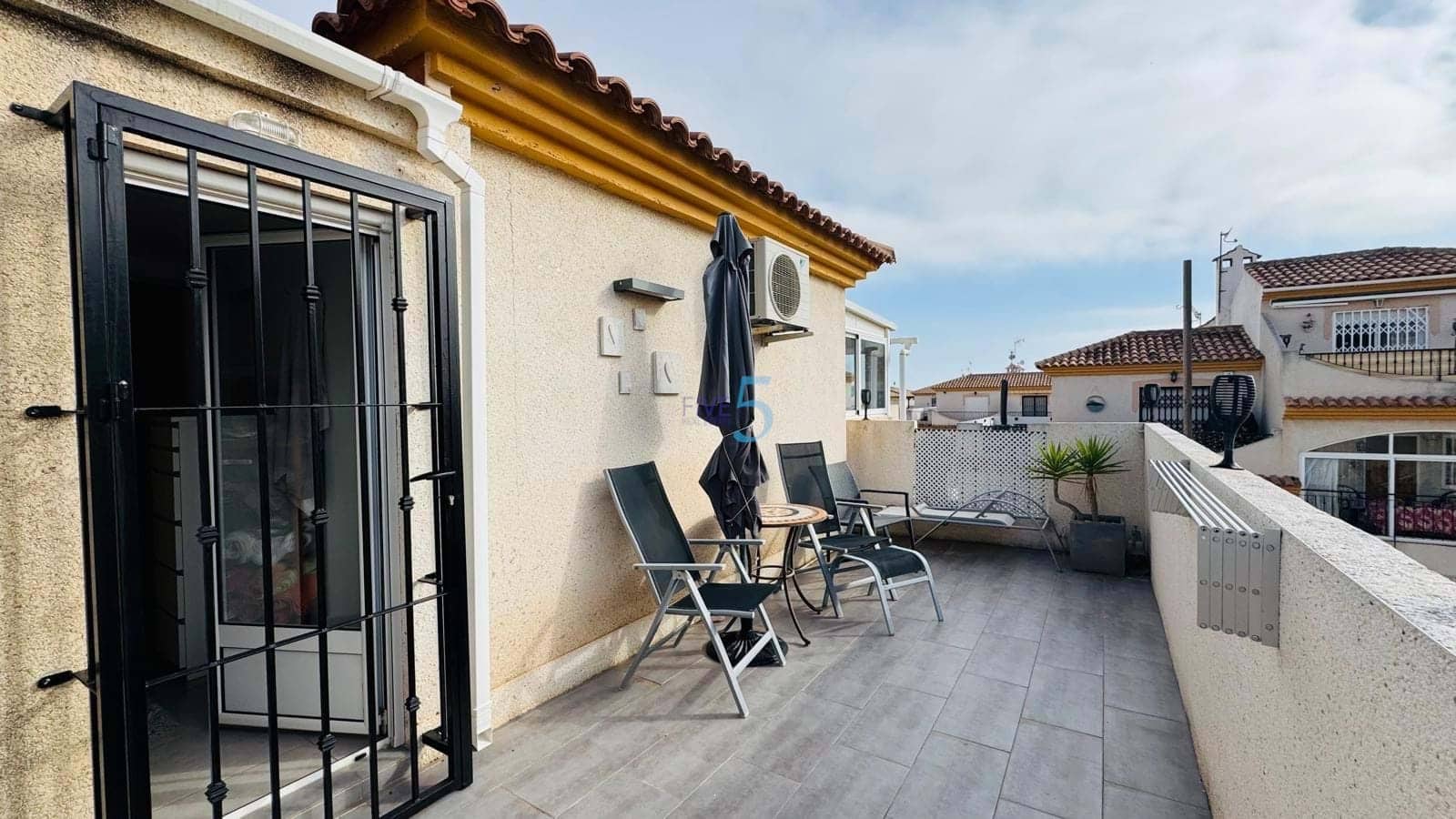 2 chambre Maison de Ville à vendre à Playa Flamenca avec piscine garage - 189 000 € (Ref: 9503530)