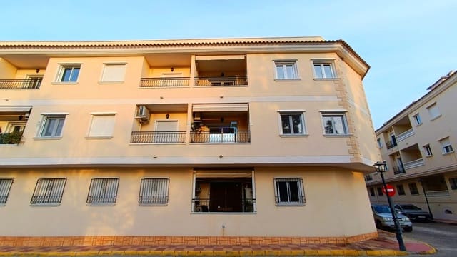 3 chambre Appartement à vendre à Jacarilla avec piscine garage - 135 000 € (Ref: 9503688)