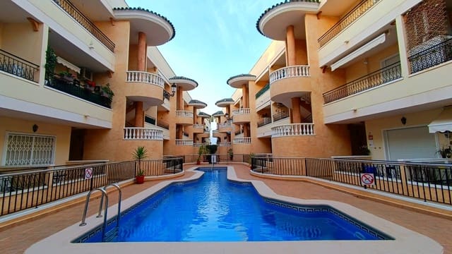 3 chambre Appartement à vendre à Jacarilla avec piscine garage - 135 000 € (Ref: 9503688)