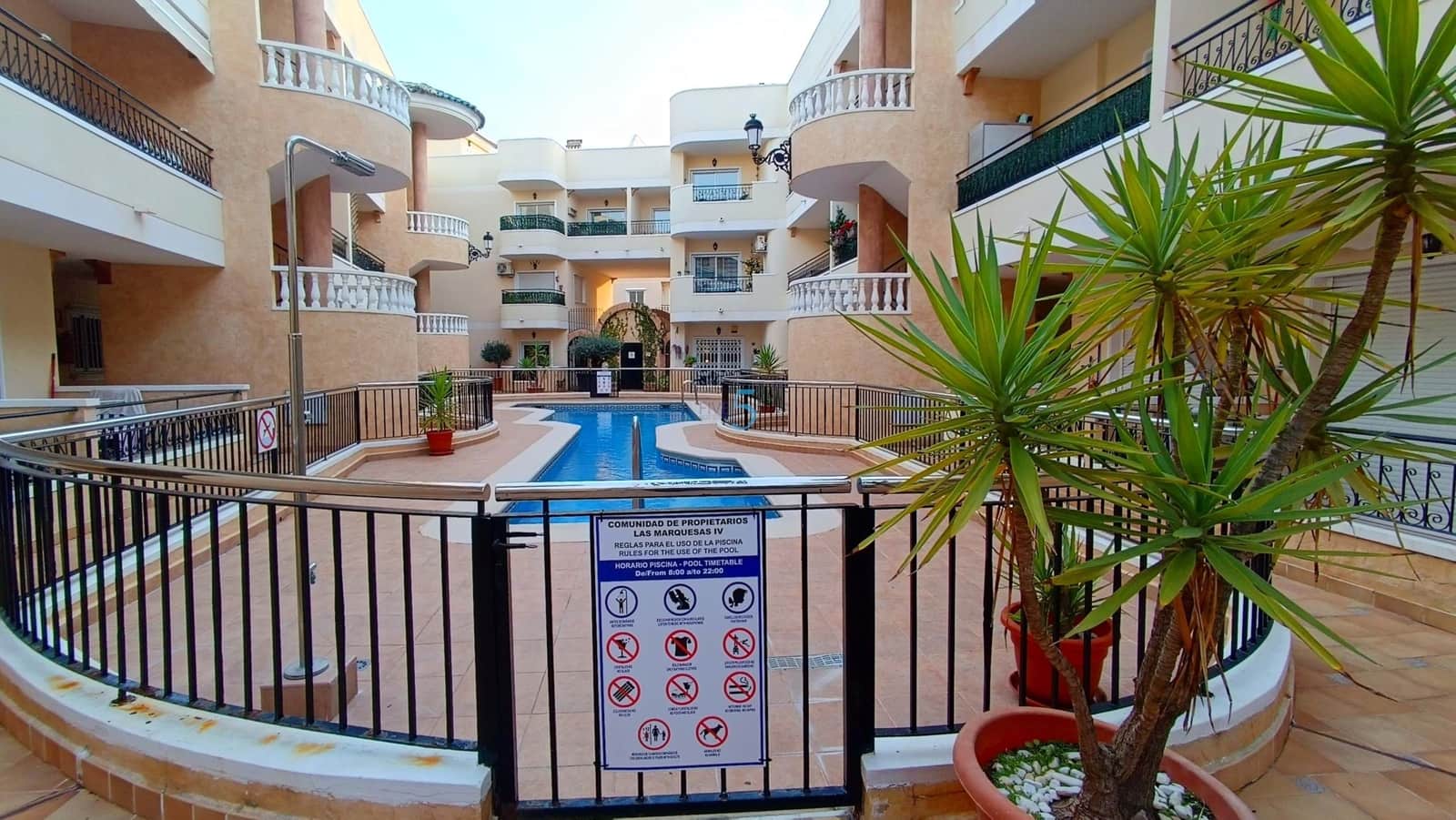 3 chambre Appartement à vendre à Jacarilla avec piscine garage - 135 000 € (Ref: 9503688)