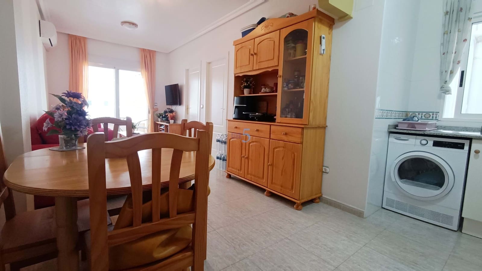 2 makuuhuone Huoneisto myytävänä paikassa Almoradi mukana uima-altaan - 95 000 € (Ref: 9504699)