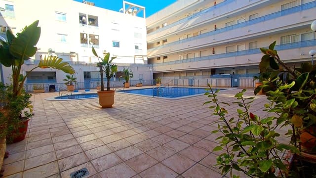 2 makuuhuone Huoneisto myytävänä paikassa Almoradí mukana uima-altaan - 95 000 € (Ref: 9504699)